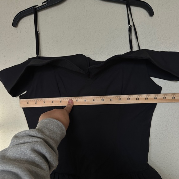 House of CB ‘Elida’ black off shoulder mini dress NWOT size L Tall - Picture 7 of 16